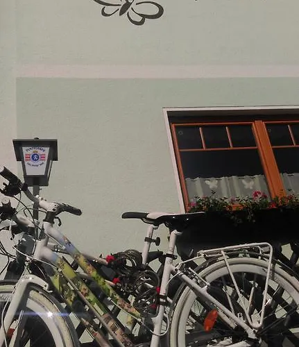 Papillon 3* Möderbrugg